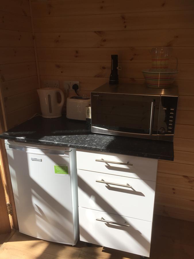 Romantic Getaway Luxury Wooden Cabin With Private Hot Tub And Bbq Aberystwyth Bagian luar foto